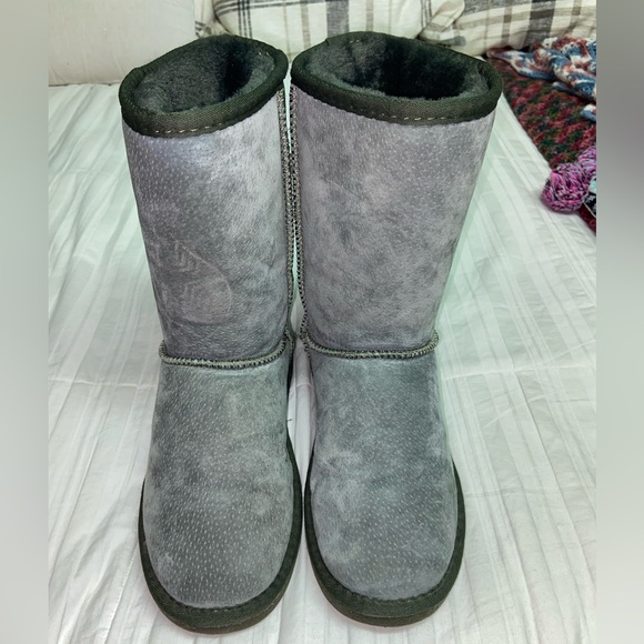 LAMO “UGG” style Green Suede Boots size 8 - Picture 2 of 7